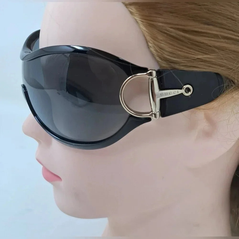 Gucci Women's Sunglasses Vintage Y2K Wrap Black Gray Gold Horsebit GG2561/S - Picture 16 of 16